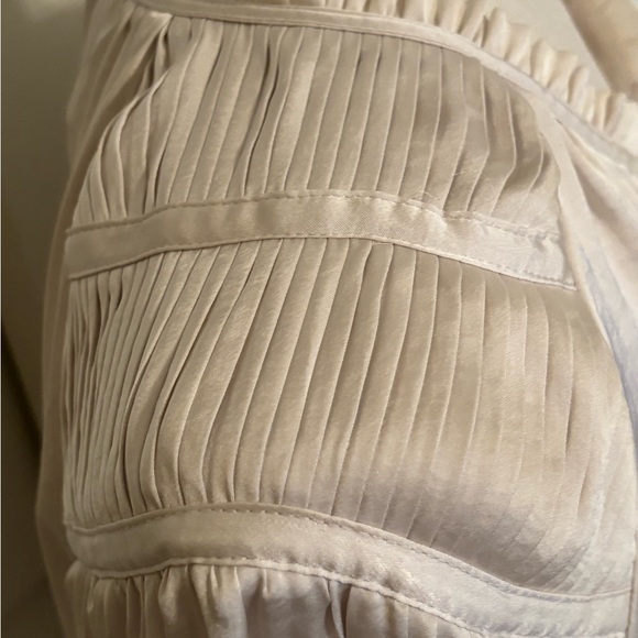 PHILOSOPHY Champagne Pleated Shoulders Blouse Size Large - Picture 4 of 10